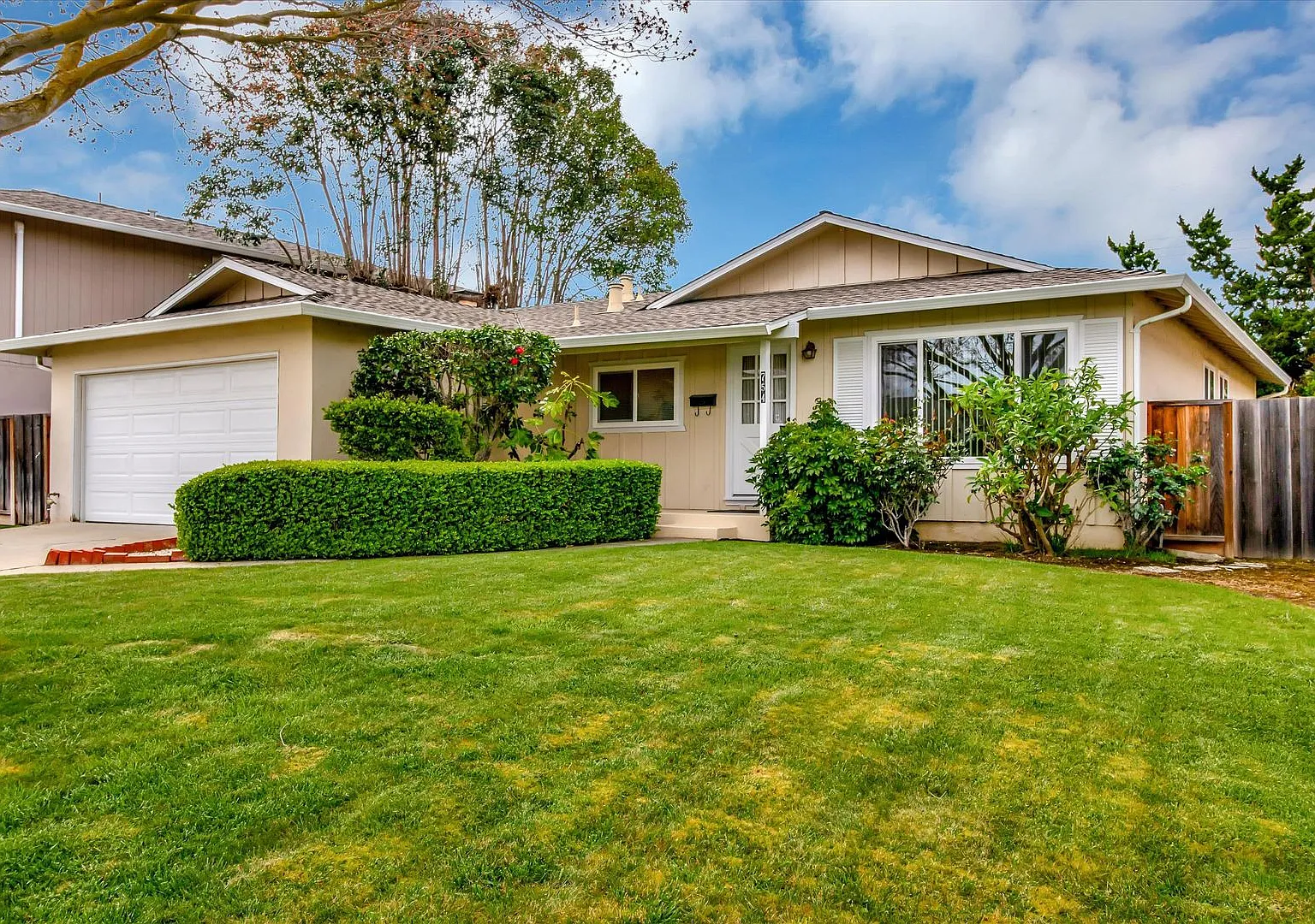 Home for Rent in Santa Clara near Cupertino and Santa Clara Kaiser — Photo 1