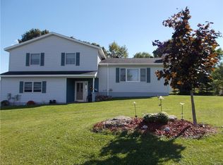 70 Skyline Dr, Oswego, NY 13126
