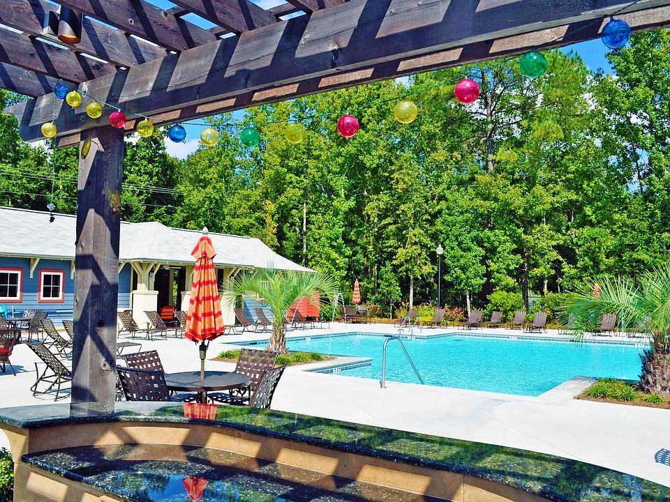 18 Brasseler Blvd Savannah, GA Zillow