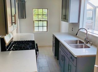 1055 S Stanley Ave #1/2, Los Angeles, CA 90019