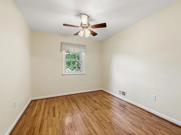 1432 Filene Ct — Photo 18