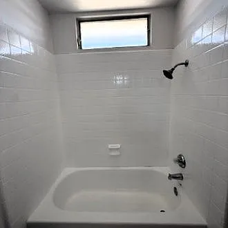 Pacific Shore Apartments — Photo 17