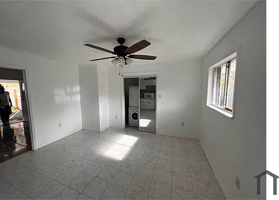 404 N 16th St — Photo 15