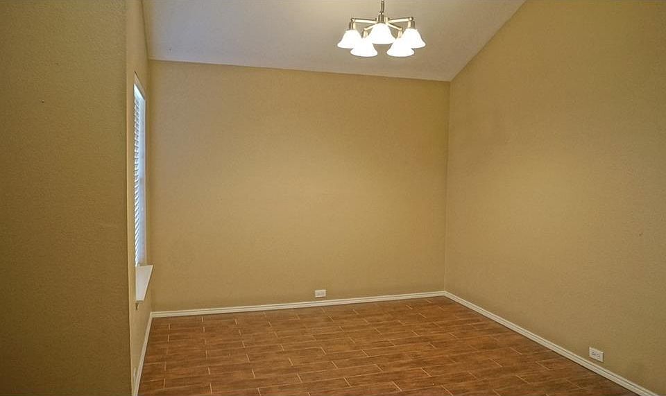 1st image of 13916 Walnut Canyon Ct