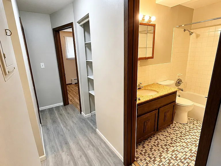 1630 Marion St #1 — Photo 19
