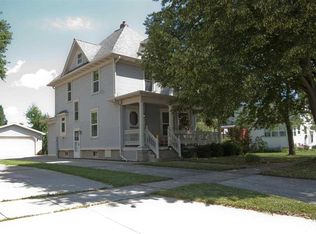 103 W 2nd St, Waunakee, WI 53597