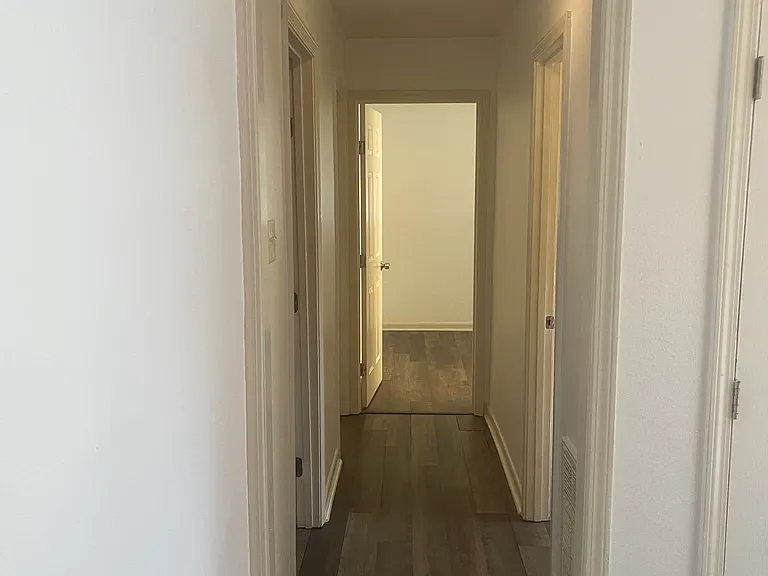 2730 Elgin St — Photo 4