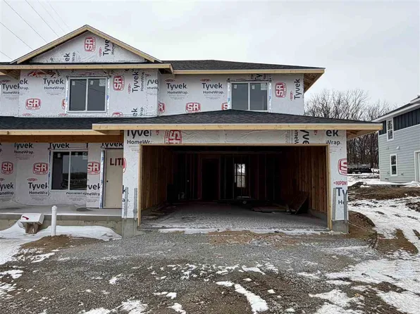 1621 Mitchell Pl, Tiffin, IA 52340