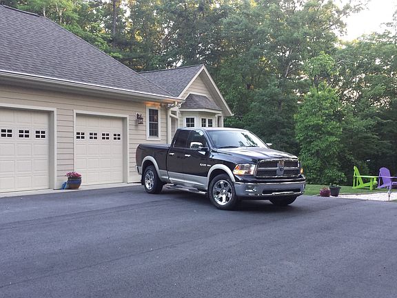 3rd image of 125 Ladyslipper Ln