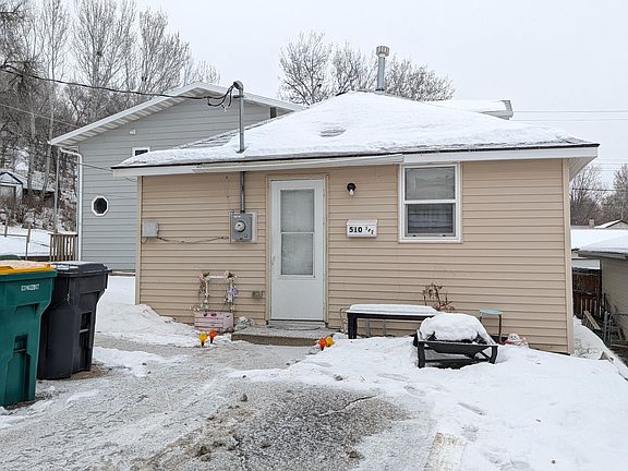2nd image of 510 3rd Ave NW #1/2