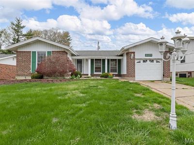 4429 Papal Dr, Florissant, MO, 63033