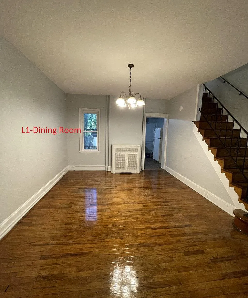 1002 Green St — Photo 4