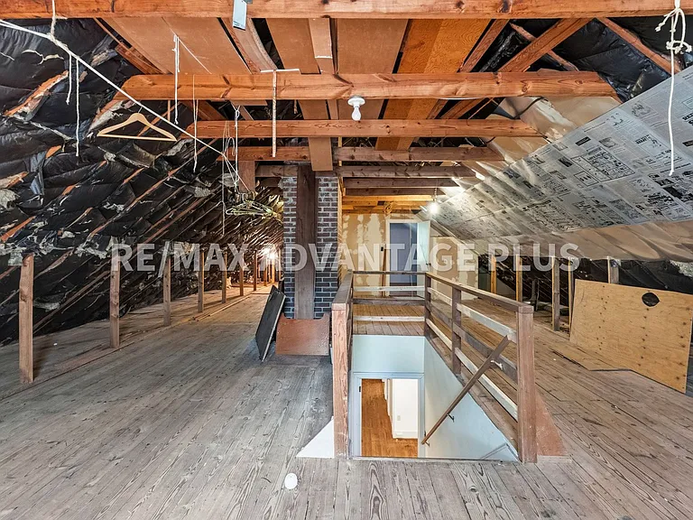 1004 Fourth Avenue Ext — Photo 29