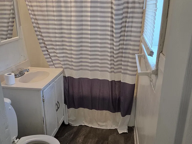 830 W Jefferson St #2 — Photo 5