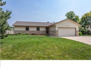 212 N Cedarwood Dr, Rose Hill, KS 67133