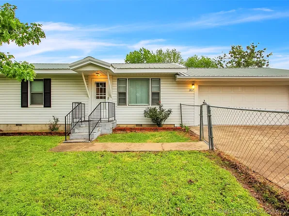 207 E Camden, Kellyville, OK 74039