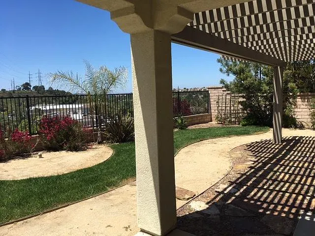 11276 Laurelcrest Dr — Photo 11