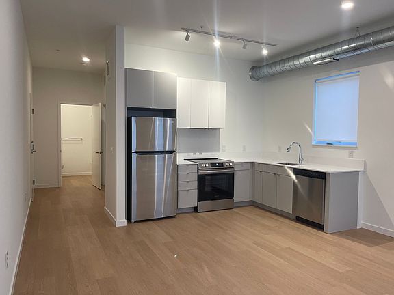 2nd image of 2611 2nd Ave S #102