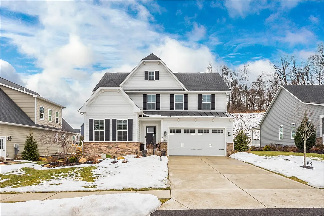 97 Skyview Dr photo 1