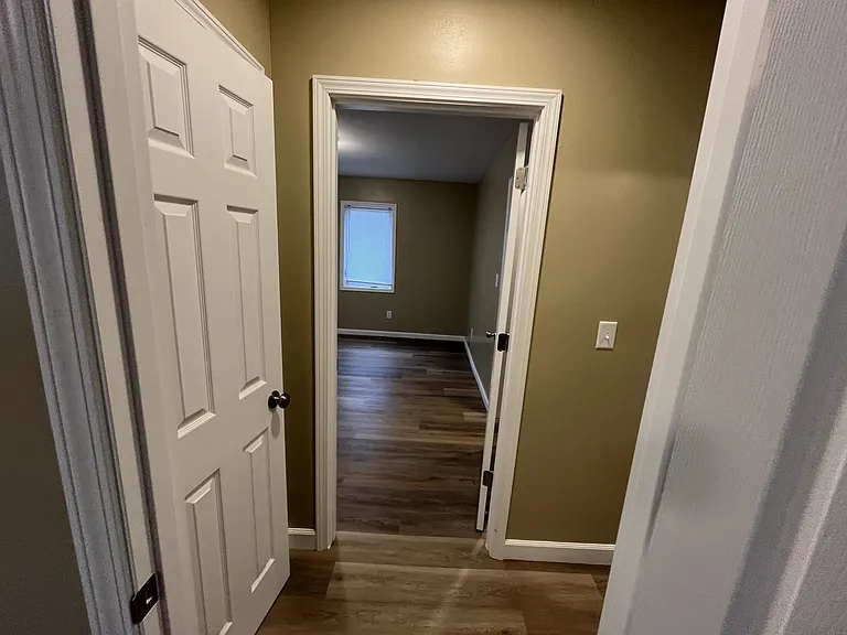 425 Paul Ave — Photo 47