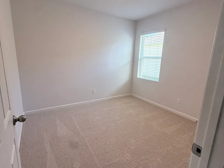 12134 SW Rimini Way — Photo 10