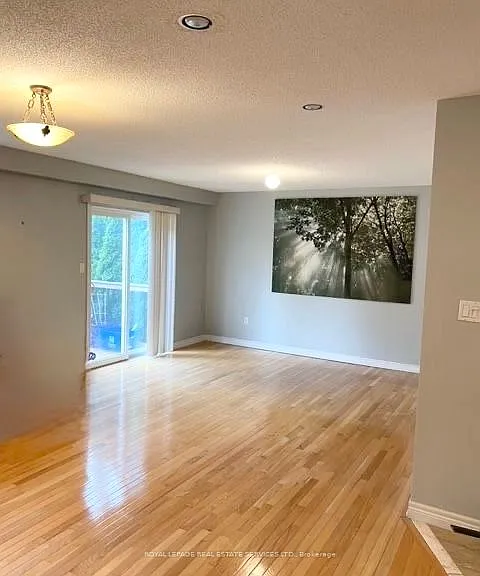 1101 Harrogate Dr — Photo 4