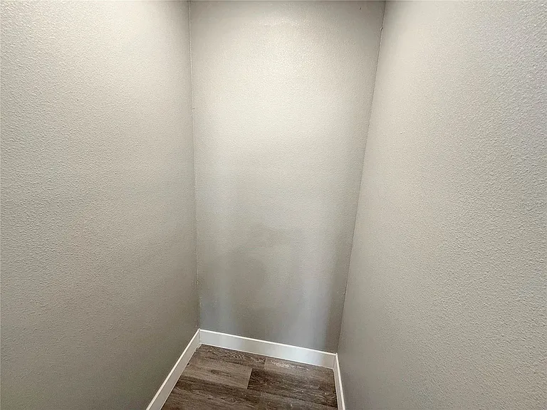 323 Pearl St #1 — Photo 19