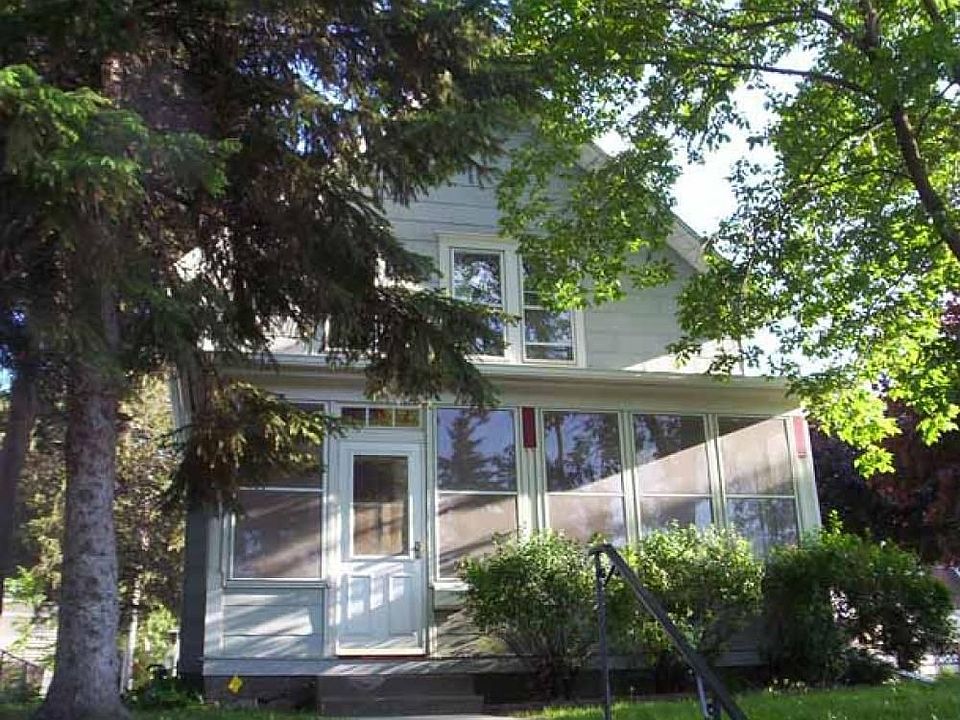1st image of 394 Sidney St E