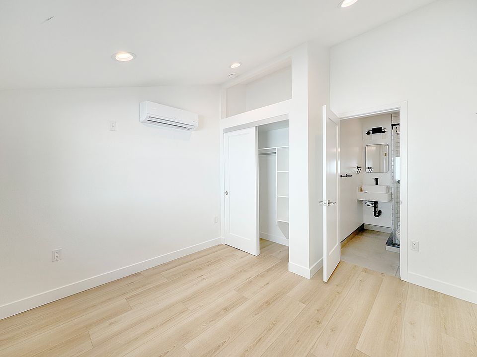 1st image of 4461 Farquhar Ave #C
