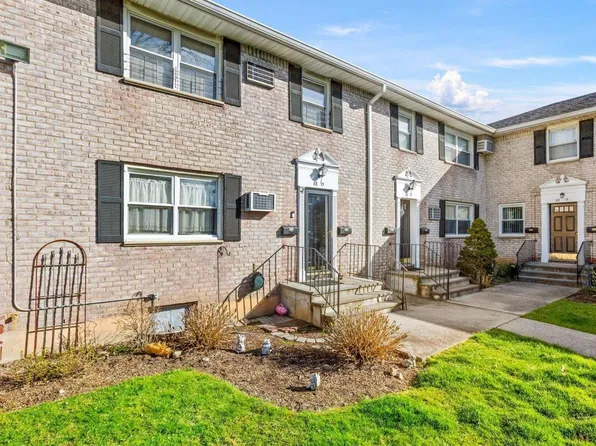 82-15 268th Street #180B, Glen Oaks, NY 11004