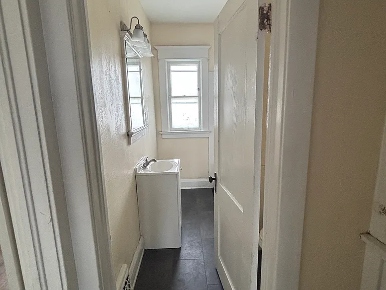 2132 Broadway St #1 — Photo 6