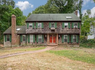 20 Fox Hunt Ln, Cold Spring Harbor, NY 11724