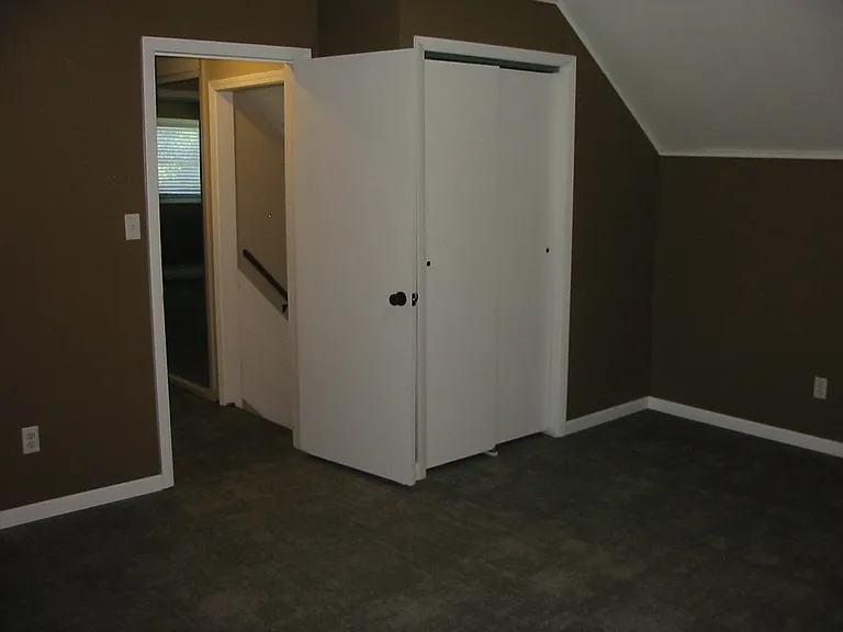 1800 Silverbell Rd — Photo 11