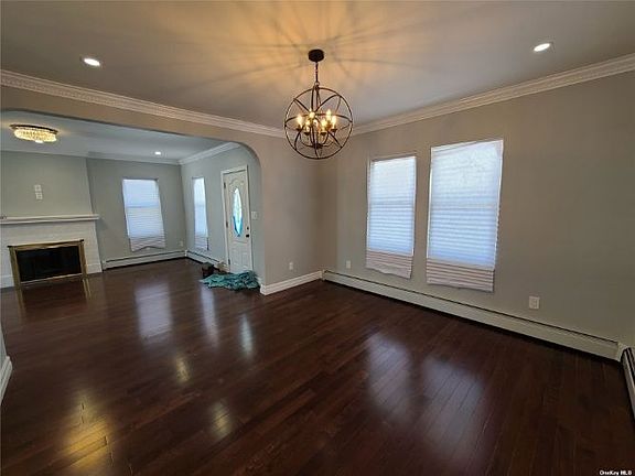5th image of 90-17 Hollis Court Blvd