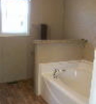 5th image of 128 E Sourwood Dr