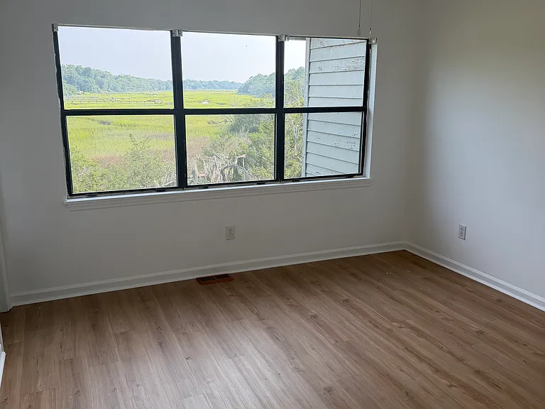 1088 Marsh Court Ln — Photo 5
