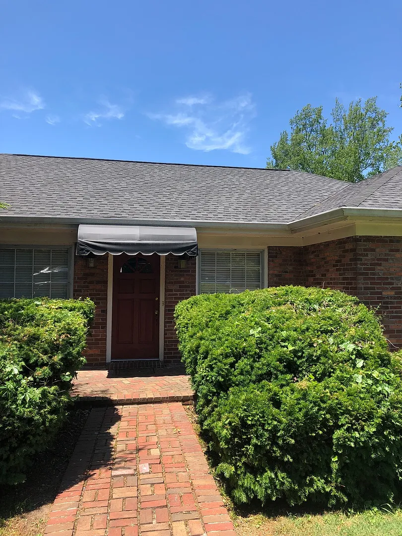 White Oak 2819 — Photo 1