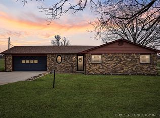 13700 N 3980th Rd, Dewey, OK 74029