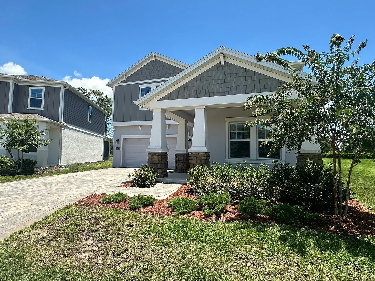 5 bed, 3.0 bath, 3290 sqft, $3,299 — Photo 2