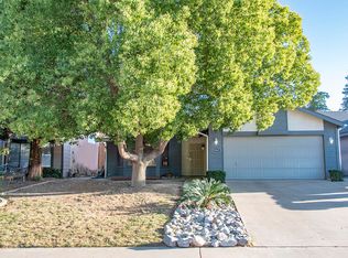 5049 W Chestnut Ave, Visalia, CA 93277