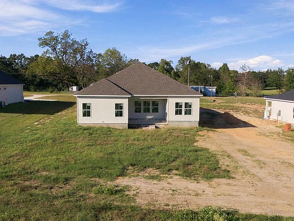 3rd image of 190 Oscar Godwin Rd