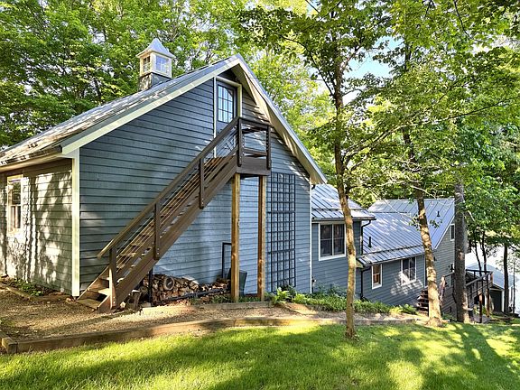 3rd image of 553 Highland Hills Dr