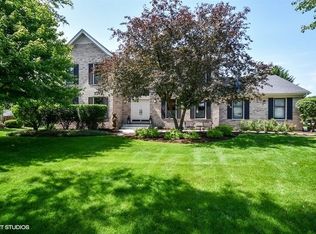 3414 Oxbow Ln, St Charles, IL