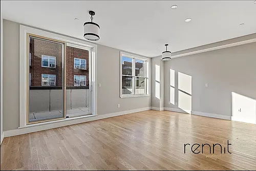 762 E 32nd St #PENTHOUSE Photo 1