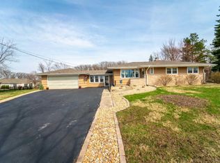 8221 Burr St, Crown Point, IN 46307