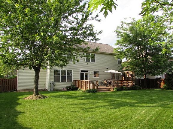 3rd image of 1725 Pinnacle Dr