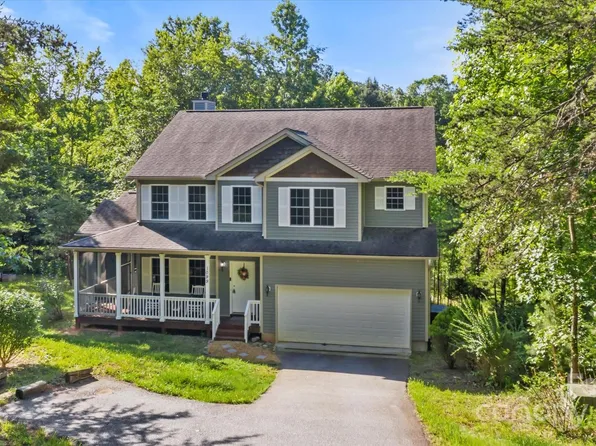 1099 Bent Oak Dr, Columbus, NC 28722
