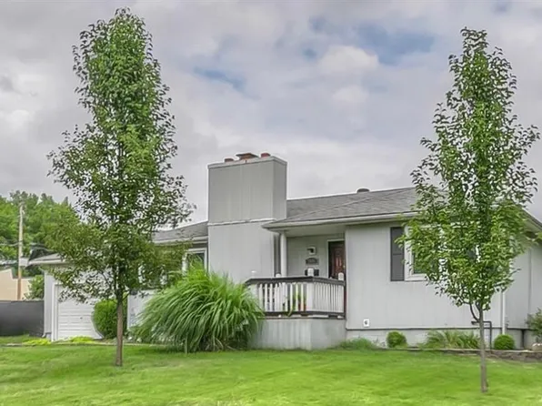 7401 Hardy St, Overland Park, KS 66204