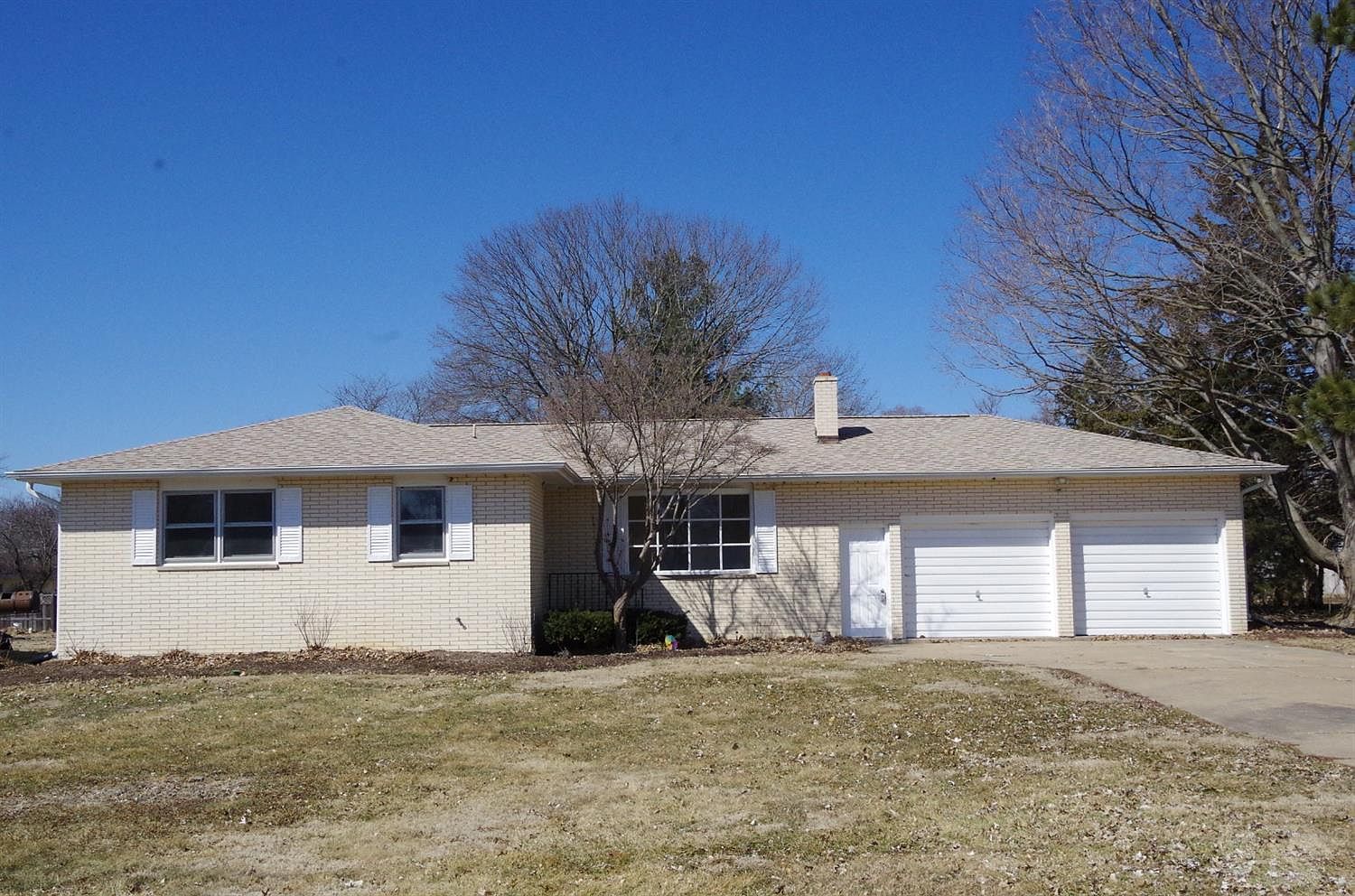 5875 Lynmar Dr, Burlington, IA 52601 | Zillow