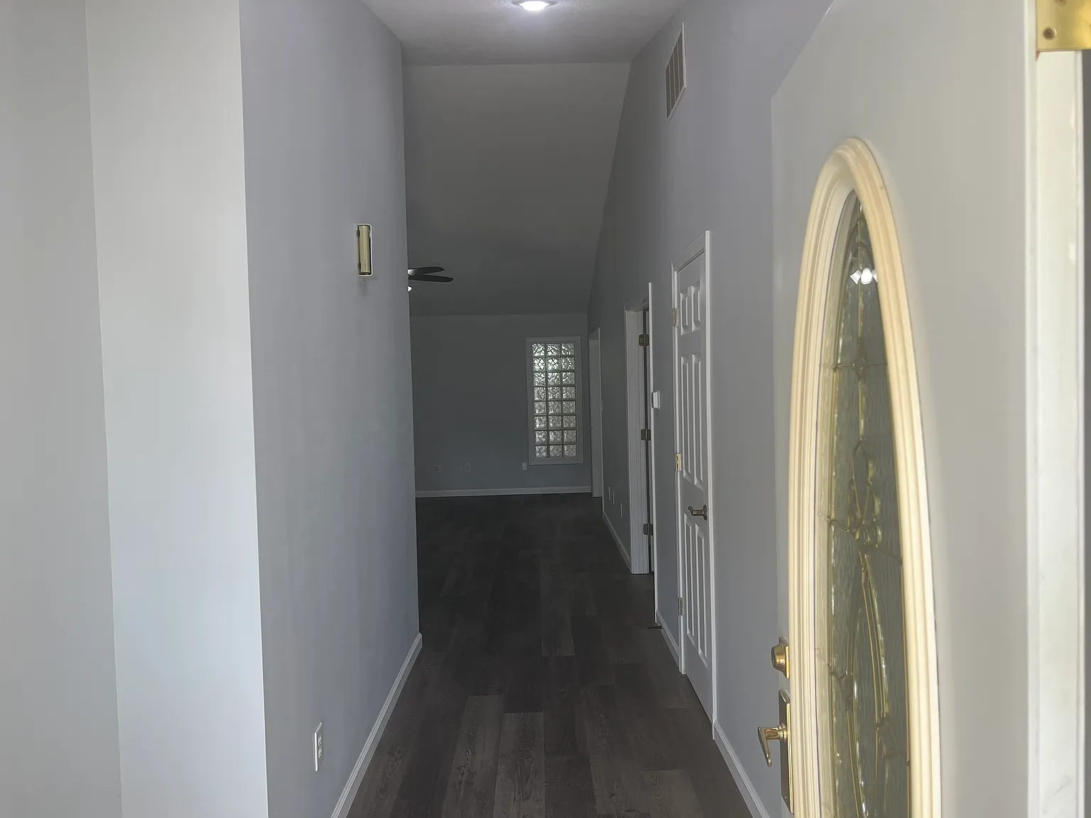4617 E Donington Dr — Photo 3